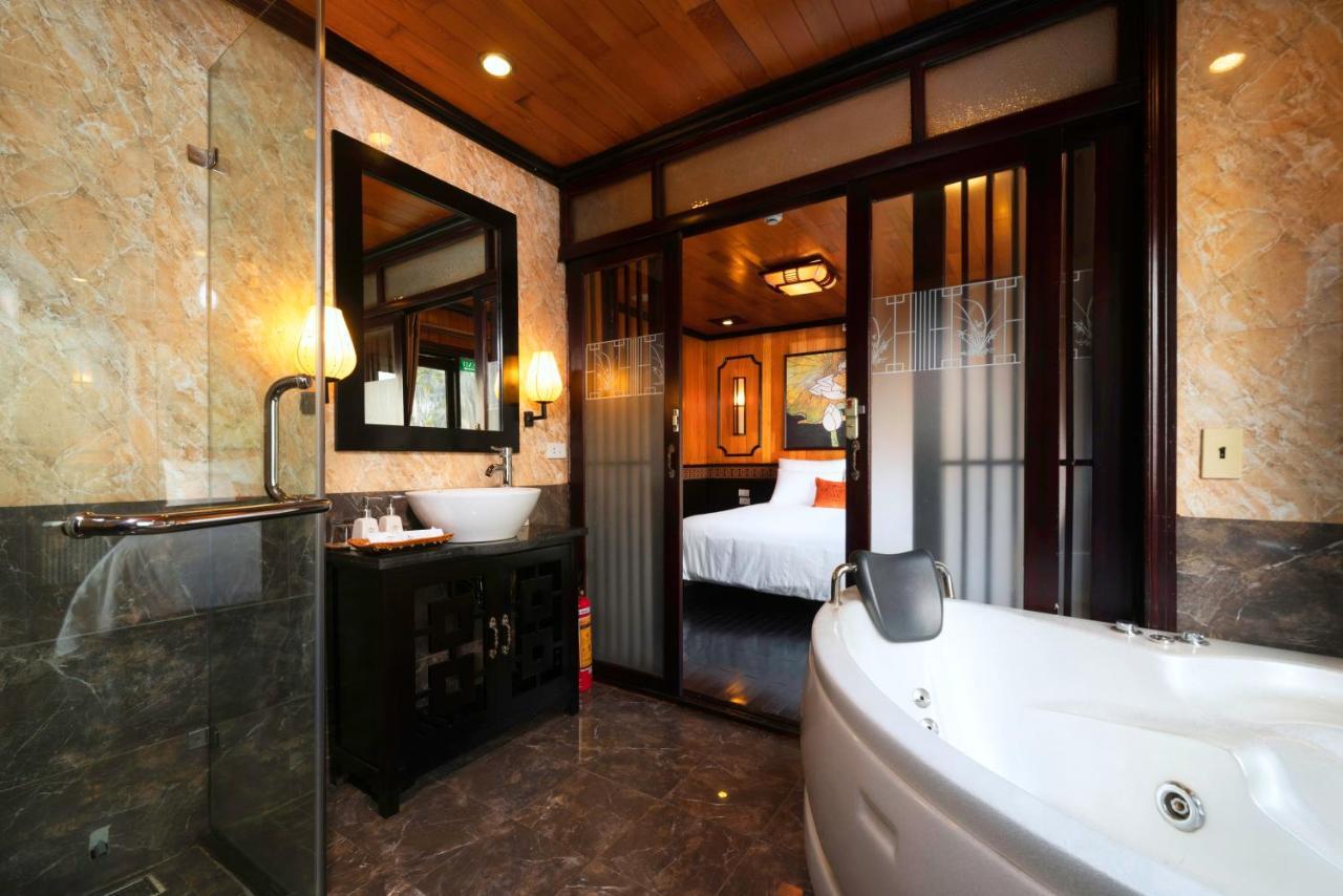 Arcady Boutique Cruise Hotel Hạ Long Ngoại thất bức ảnh