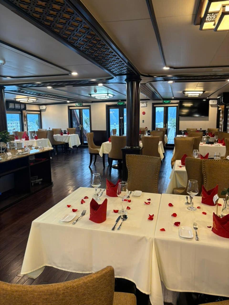 Arcady Boutique Cruise Hotel Hạ Long Ngoại thất bức ảnh