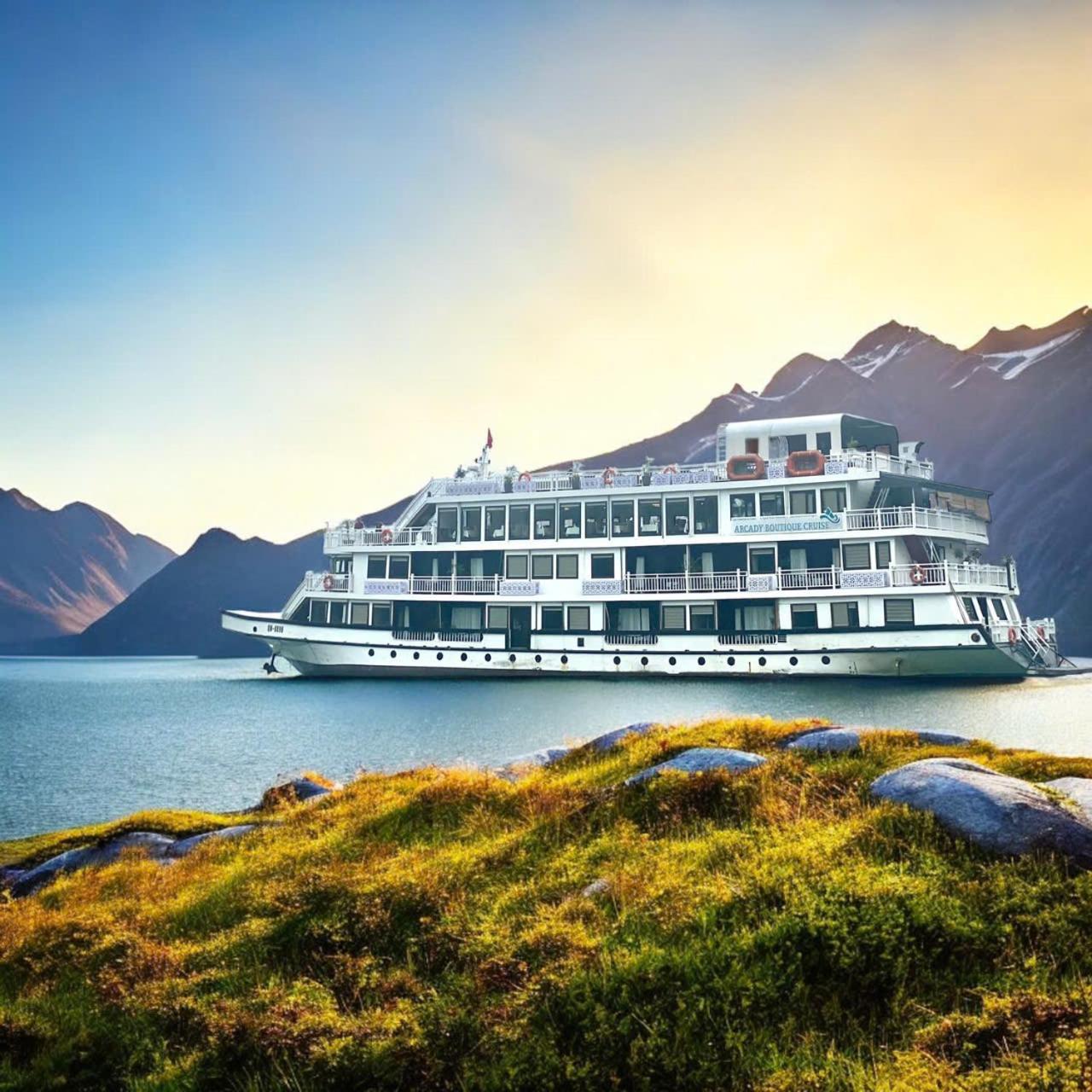 Arcady Boutique Cruise Hotel Hạ Long Ngoại thất bức ảnh
